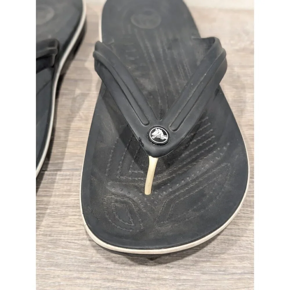 CROCS Black Leather rubber Thong Sandals Men’s Size 9 Women's Sz 11 Comfort